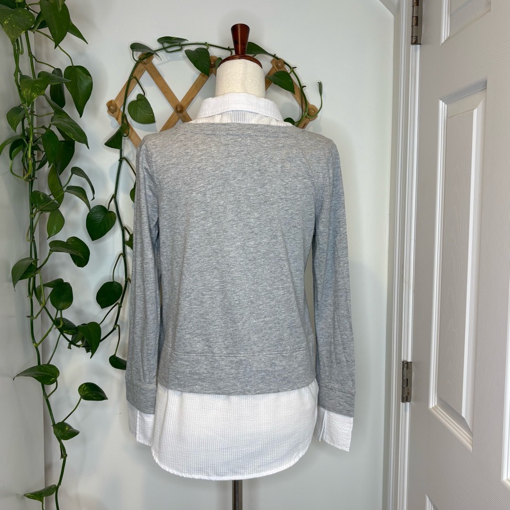 TOMMY HILFIGER Gray and White Collared Sweater - Picture 8 of 14